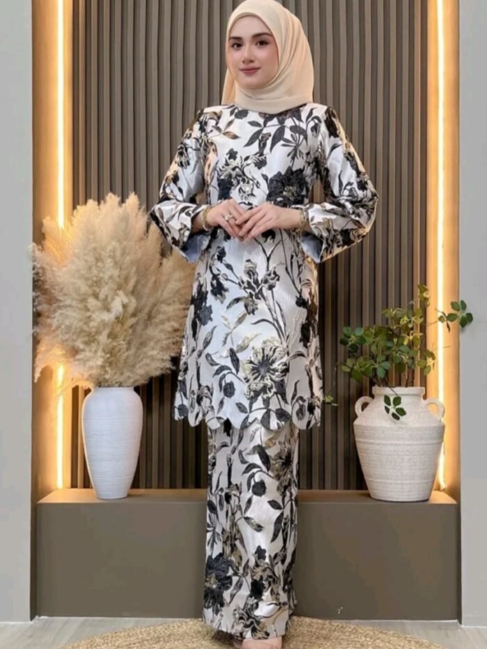 Thalia Kurung Premium Brocade Black