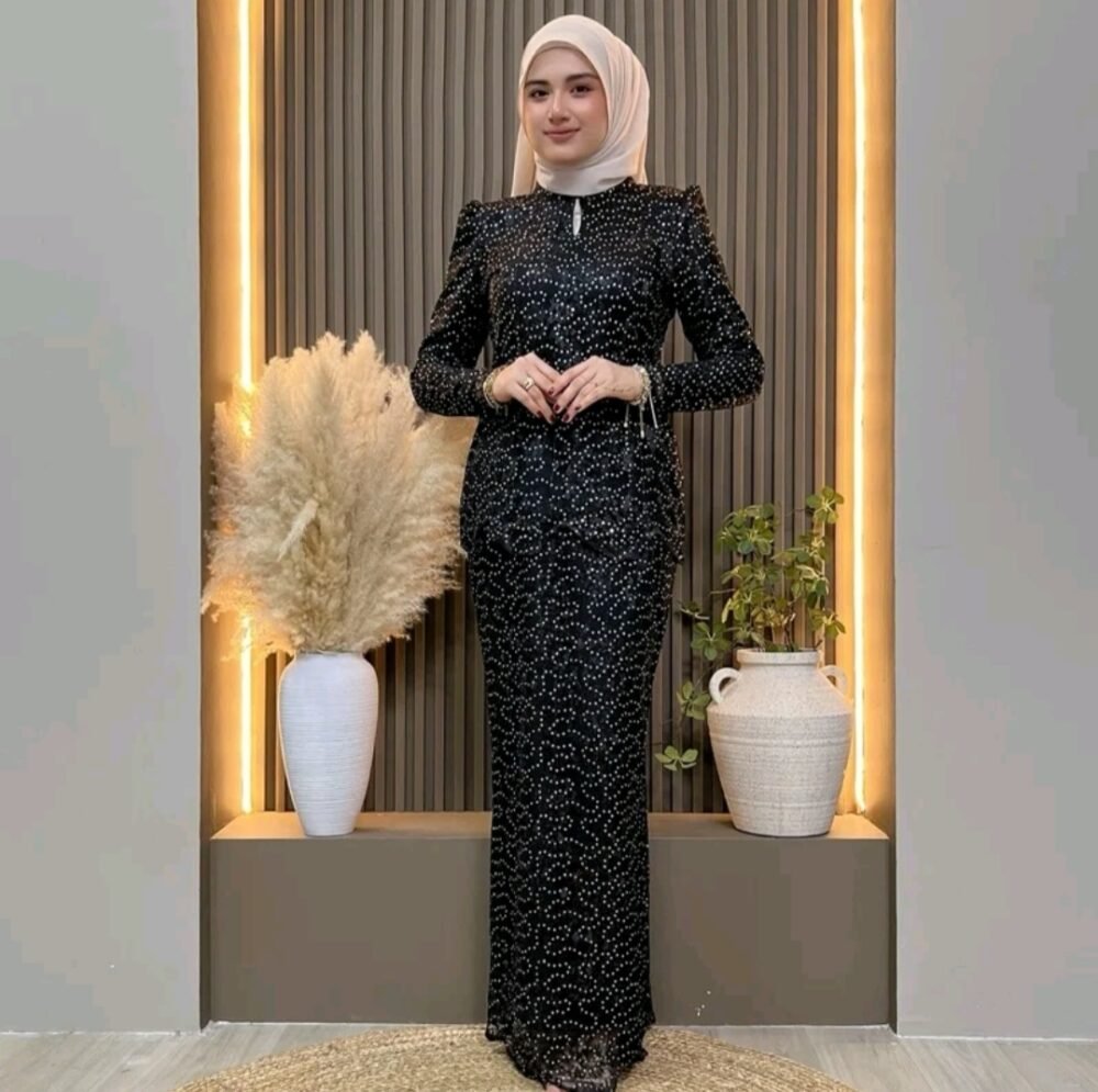 Chantika Mini Kurung Black